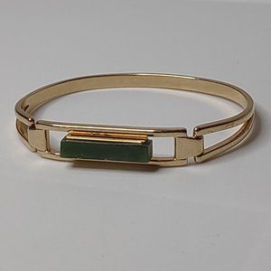 Vintage Avon Green And Gold Tone Bracelet